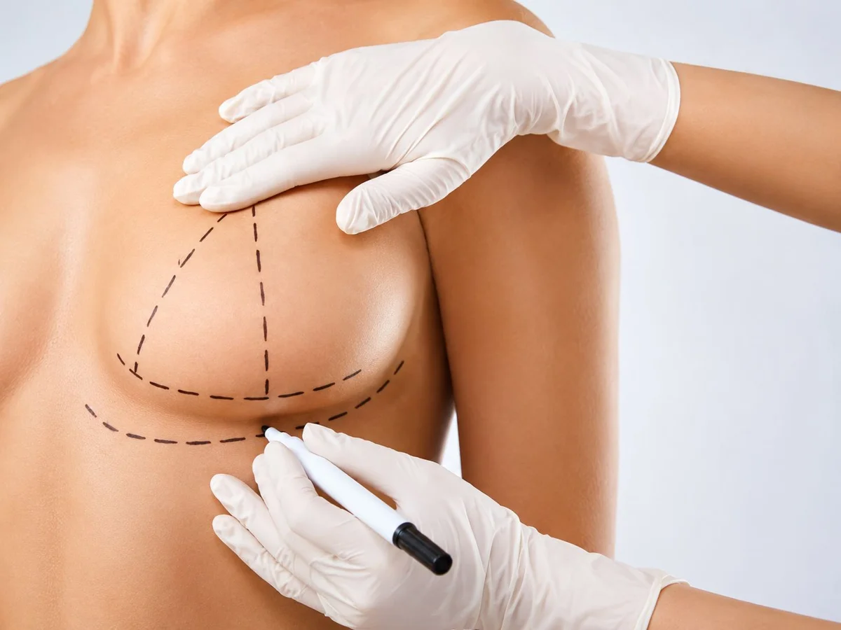 Valutazione medica per la chirurgia del seno